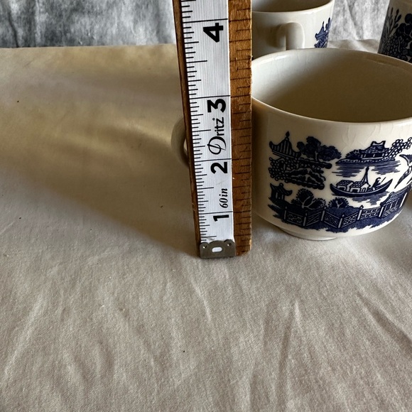 SET OF 4 MADE IN ENGLAND CHURCHILL BLUE WILLOW TEA CUPS - Picture 12 of 12